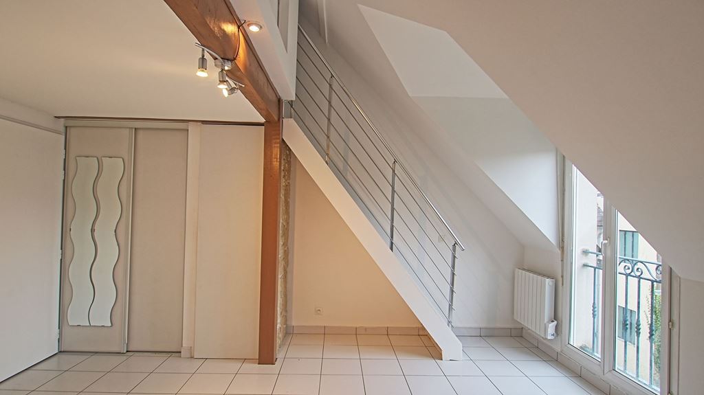 Appartement Studio NEAUPHLE LE CHATEAU (78640) WEST BRIDGE